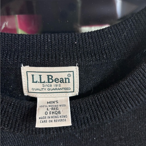 LL Bean Men’s Large 100% Camp Merino Wool black crewneck sweater - Picture 2 of 2